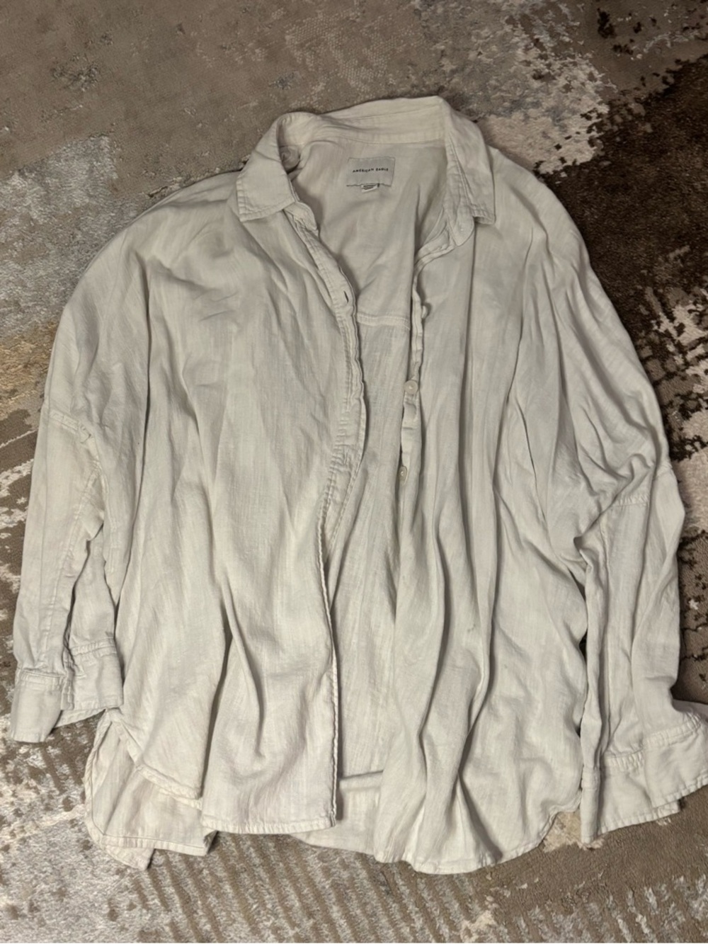 AE Light Cream Button-Up